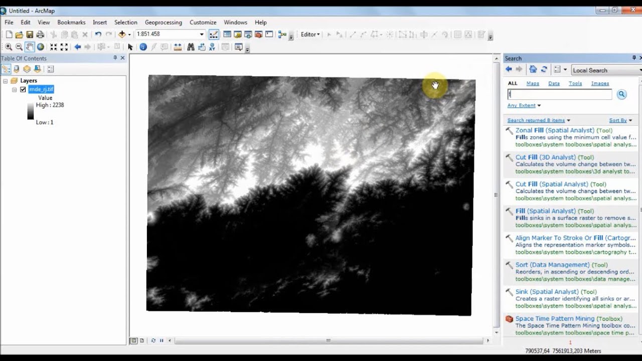 Como tratar um MDE e gerar produtos: Rede de Drenagem e Bacias Hidrográficas - ArcGIS