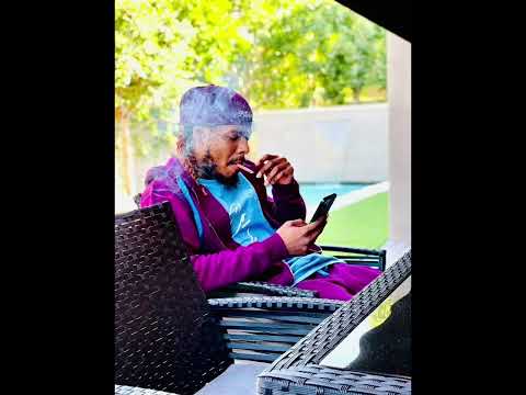 Fetty Wap - Make You Smile ft. Just Chase [Officia Audio]