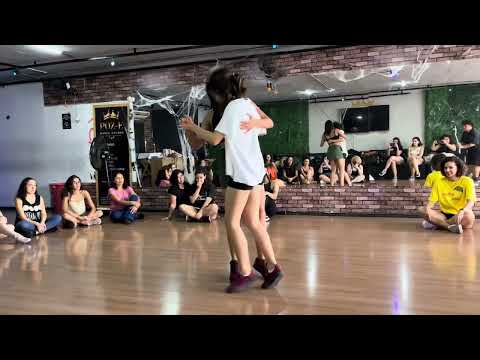Mara Figueiredo & Fernanda Castro | Demo do Workshop de Forró Roots para Mulheres Conduzitoras
