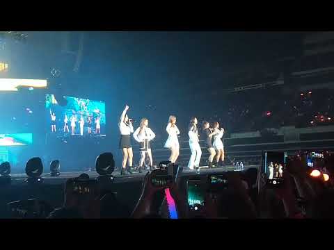 180907 Hallyupopfest in Singapore - Apink Luv