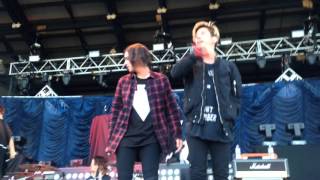 Paper Planes performed by One Ok Rock and Kellin Quinn Charlotte, NC 10/11/15