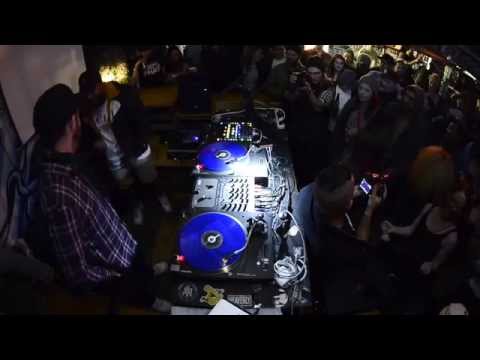 BATTLE 8 / Round 1 / Tom Showtime feat Mosé