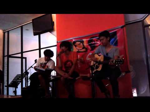 Yang Terlewatkan - Sheila On 7 (Acoustic, @Pekanbaru, RIAU)