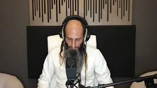 הרב מאור קריו    סיפורים ומשלים   להעלות אבנים לארמון המלך (הרב מאור קריו) - התמונה מוצגת ישירות מתוך אתר האינטרנט יוטיוב. זכויות היוצרים בתמונה שייכות ליוצרה. קישור קרדיט למקור התוכן נמצא בתוך דף הסרטון