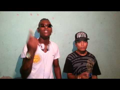 Mc Leandrinho e Mc Dieguinho Ensaiando Novos Lançamentos 2014