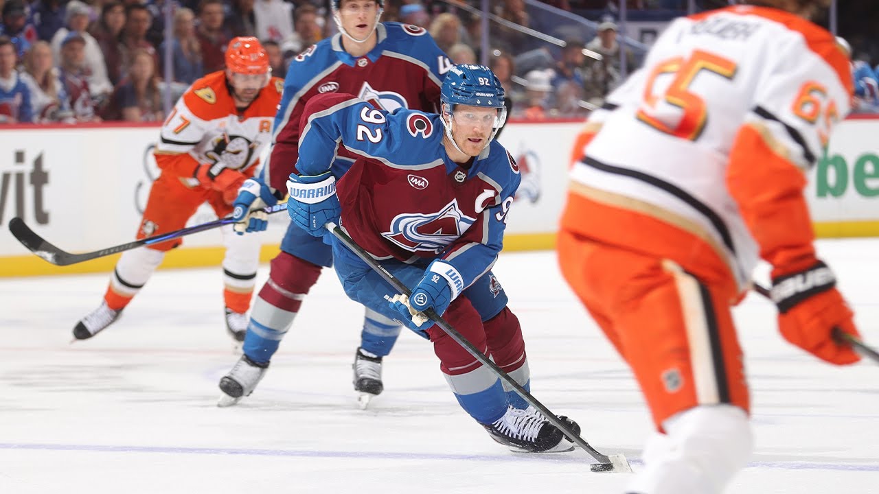 MUST SEE IT: Gabe Landeskog's first goal in THREE YEARS! 🥳🐶