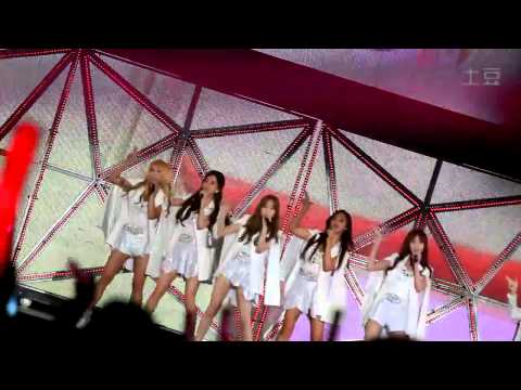 Fancam | 141018 SNSD - Hoot @ SMTOWN IV Concert in Shanghai
