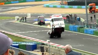 preview picture of video 'Grand-prix Camions Magny-cours 2012 - show Patrick Bourny vidéo 1'