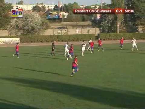 Cegledi VSE - FC Vasas ( Brdaric Vladan No.10, midfielder, white shirt)
