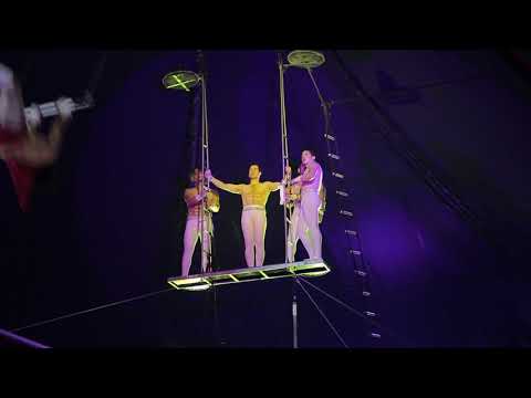 LOS HERMANOS TRAPECISTAS