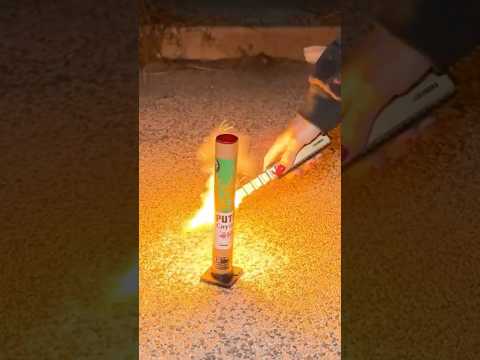 Monocolpo Sputnic verde 💚 #fireworks #polverine #pyrotechnica #capodanno #petardi #firecracker