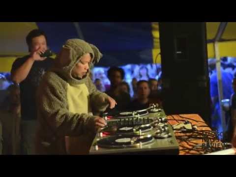 Drunk Trumpet (Live) - Kid Koala