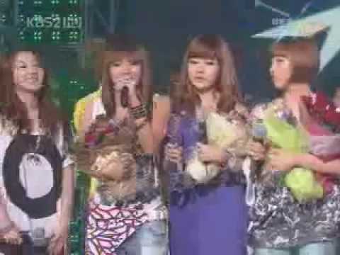 2NE1 WINNING ON KBS2 @ MUSIC BANK