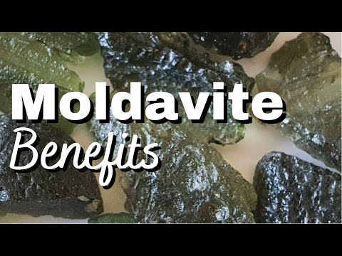 Moldavite Crystal benefits healing properties - Spiritual growth