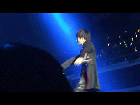 Infinite [One Great Step] Singapore 5.10.2013 - Can You Smile (L focus - cut)