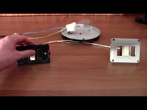 Cablaggio e funzionamento di un punto luce deviato