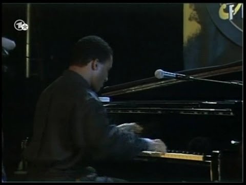 Gonzalo Rubalcaba Trio - Giant Steps