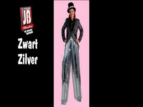 Video van 2 Steltlopers - Chique in Zwart Kostuum | Attractiepret.nl