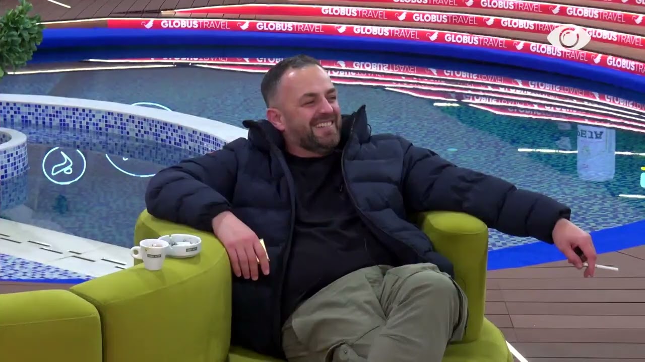 Nesër do më bësh mësim, do të flas si akademik/ Seno hedh batuta, Iliri: Me stilolaps në vesh…