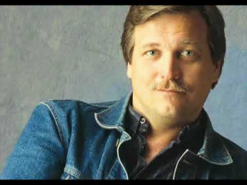 Kai Hyttinen - Suudelmin Suljetut Kirjeet