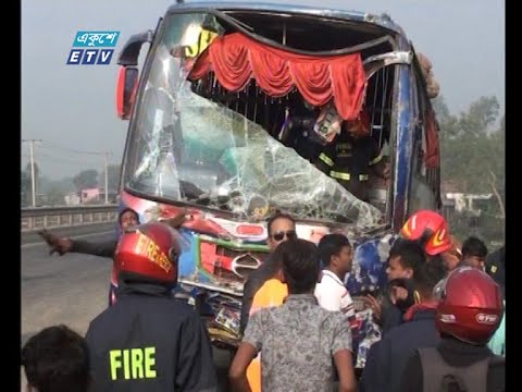 মির্জাপুরে যাত্রীবাহী বাস ও  ট্রাকের সংঘর্ষে এক নারীসহ ছয়জন নিহত