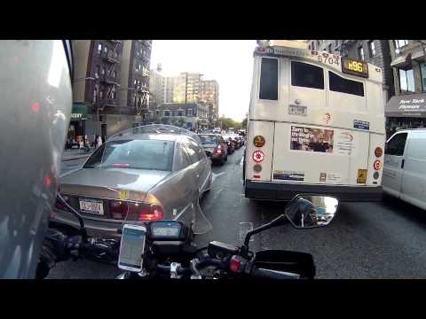 NC700X: Horrible accident / Rush Hour through Manhattan / Ride through Central Park