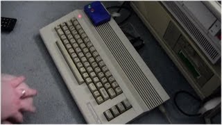 I've been 8-bitted!!! A very funny gift from Avenies :o)