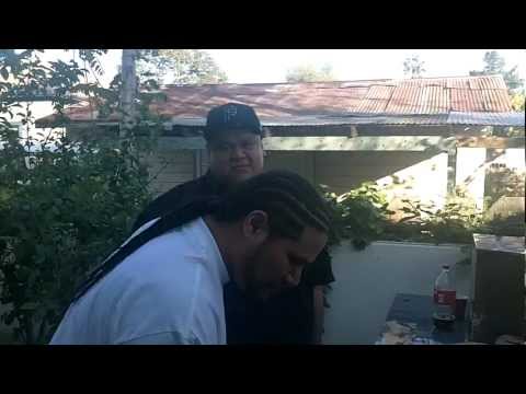 KINGI /BIONIC T.V. vibe'n wit: "SCOOT" of (Dem Hoodstarz), BIGG SEFF, DREW DEEZY, MONSTA GANJAH