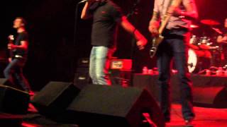 THE AGITATORS: 4 minutes (trix, antwerp)