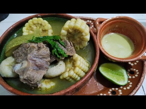 Caldo verde de res con bolitas de masa! Mary Camacho