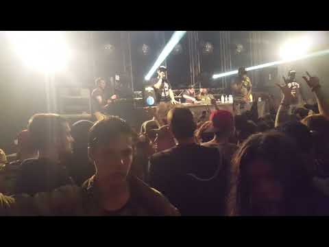 Drop That #autumn madness 2017 //mosh pit//