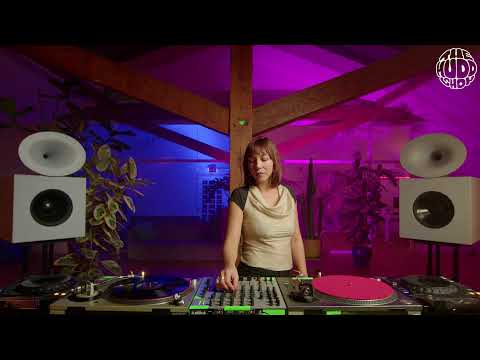 DJ Eivissa | themuddshow x Layers Collective