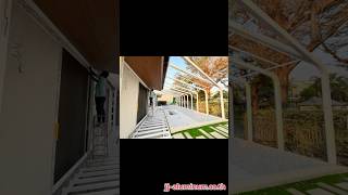 บานเลื่อนแบ่งสามอิสระ พร้อมมุ้งจีบ