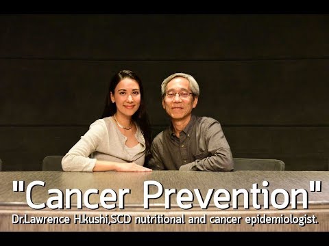หน้าอกซิลิโคนที่มีขนาดใหญ่และตูด Evelyn enlarge หน้าอก