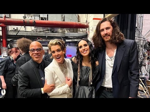 Hozier & Brandi Carlile & Jamala - Walk On Tribute to U2