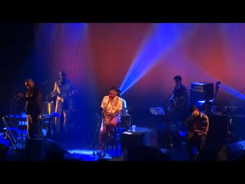 Emicida + Thiago França + Rodrigo Campos - "Disfarça e Chora"