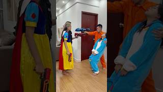 Snow White nerf war battle 🔫 #shorts