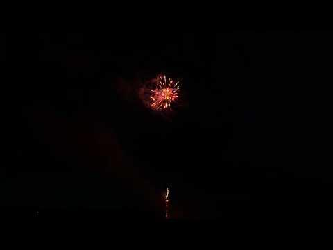 25 shot crackle mine to new color dahlia w/ crackle willow finale - Class B Fireworks 4/1