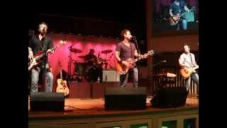 Parmalee- I Bring the Music  (Live 10/02/2012)