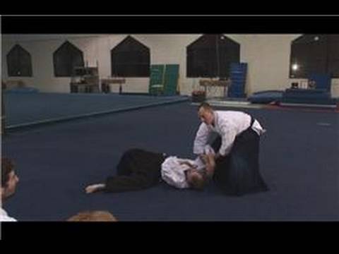 Aikido Techniques : Overhead Attack & Wrist Pin