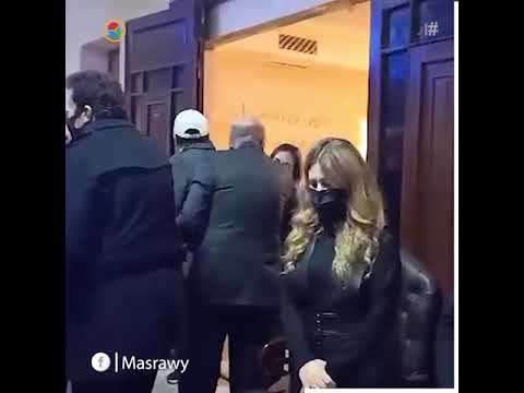 نجوم الفن يقدمون العزاء في والد الفنانة داليا البحيري