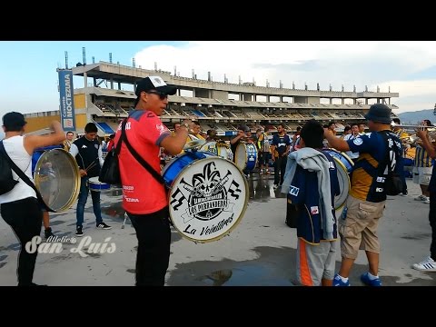 "Atlético San Luis 2-0 Mineros" Barra: La Guerrilla • Club: San Luis