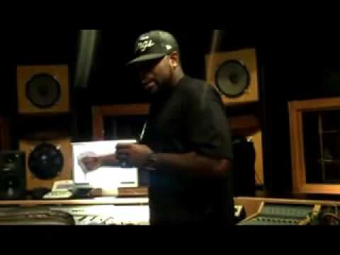 "Ya Boy" & Crooked I @ Trecherous Studios (recording leaked song) + Download