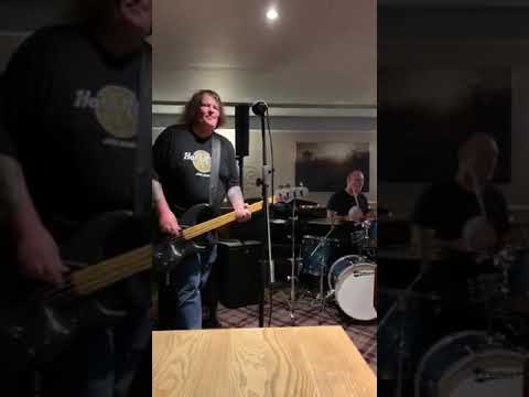 Gold Gin Kiss cover version