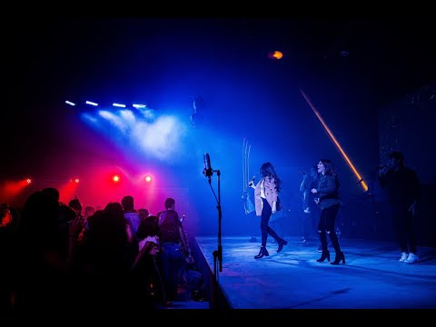 AIMÉE CASTRO -  TEMPESTATE EM VOLTA DO SEU TRONO / Storm All Aroun  You - Jon Thurlow