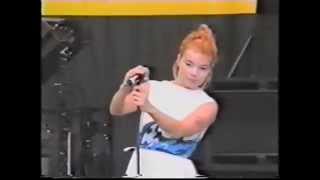 Bjork - Tibetan Freedom Concert 1996
