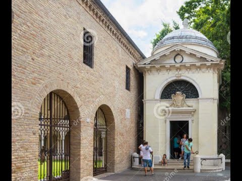 The Tomb of Dante Alighieri and casa di Dante