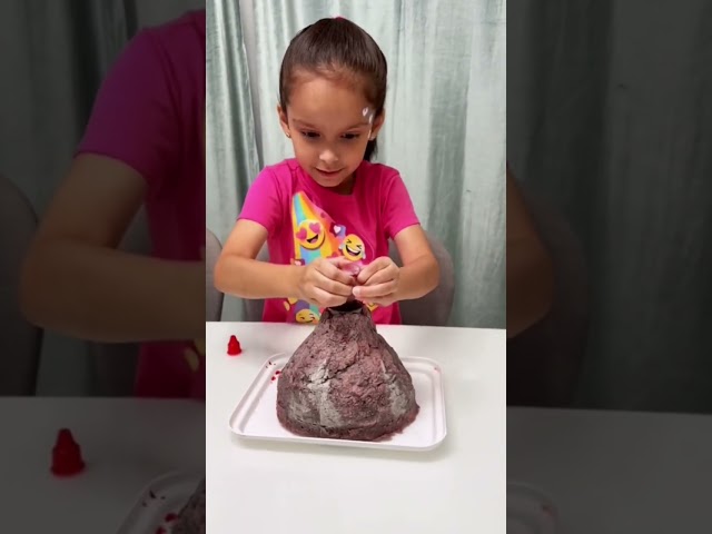 Vídeo relacionado con UNGLINGA 260+ Kit de Experimentos Científicos para Niños, Juguete S.T.E.M Educativo, Laboratorio de Quimica, Erupcion Volcán