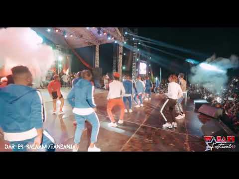 Diamond Platnumz & INNOS B Perfoming live YOPE REMIX ( WASAFI FESTIVAL)