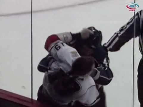 Guillaume Desbiens vs J.D. Watt